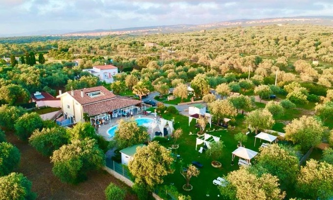 Sorso Apartment | One bedroom appartement with shared pool jacuzzi and enclosed garden at Sorso 2 km away from the beach
