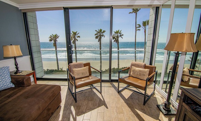 North Pacific Beach Condo | ONE BEDROOM CONDO 207