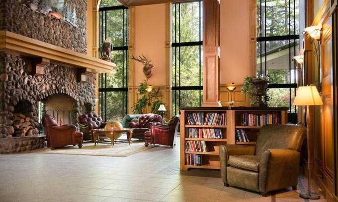 North Bonneville Resort | One bedroom Courtyard Suite