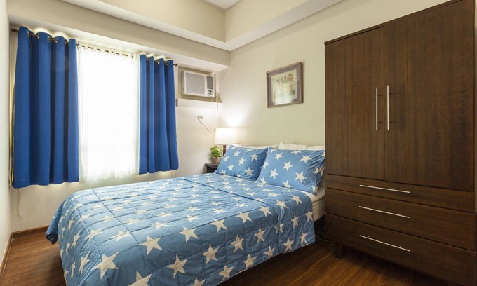 Legazpi Village Condo | One Bedroom Home/Office with Parking in Makati