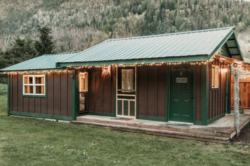 Maple Falls House | One-Bedroom House