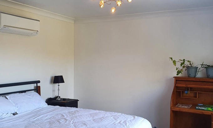 Paterson Bed & Breakfast | One bedroom house with detached bedroom/studio