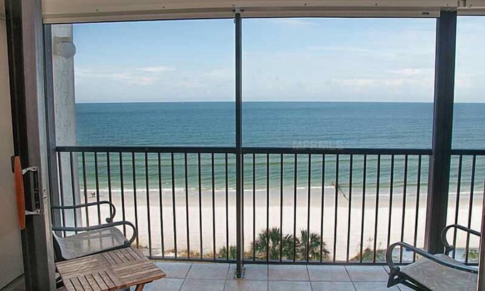 Madeira Beach Condo | One Bedroom Ocean Sands Beachfront Vacation Condo
