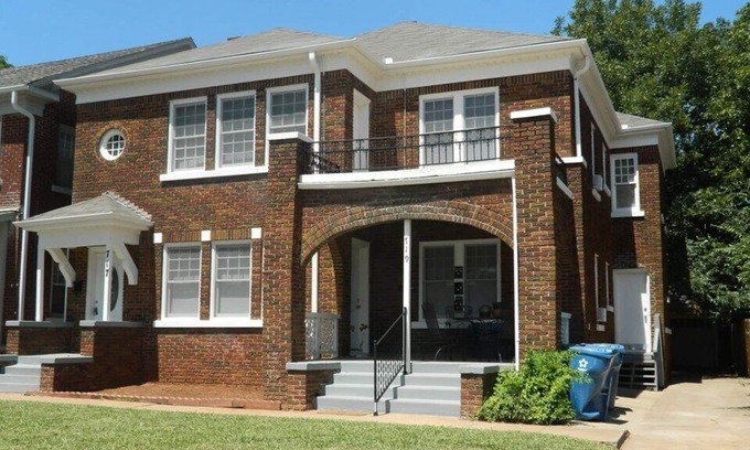 Lincoln Terrace House | One Bedroom - OU Medical Center