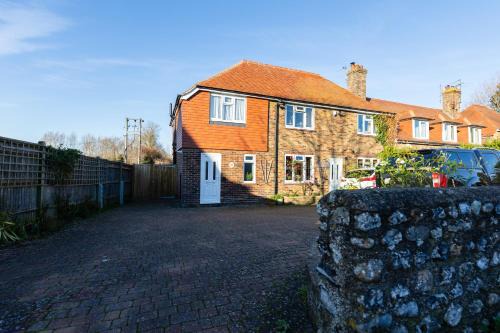 Pevensey Apartment | One Bridge End