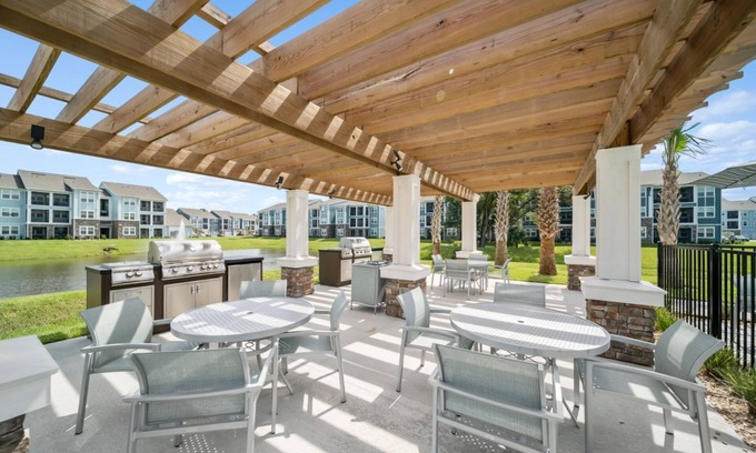 Daytona Beach Apartment | One Key - Luxury Apt Heart of Daytona Beach