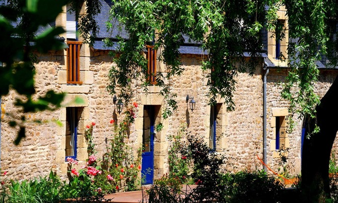 Riantec House | One of a kind! Fully renovated character gite 2 steps from the sea.