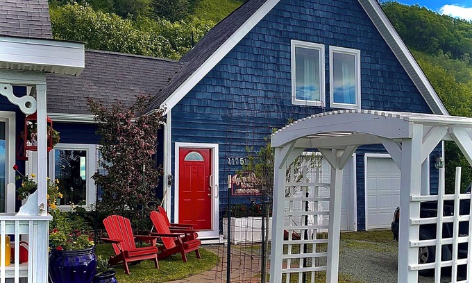 Homer Apartment | ONE OF ALASKA'S BEST TRAVEL DEALS!