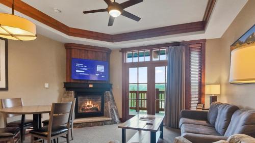 Peak 8 Apartment | One Ski Hill Place Breckenridge Suite 8318