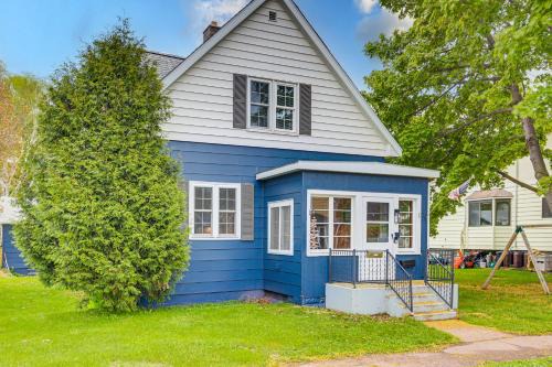 Ontonagon House | Ontonagon Home with Fire Pit - Steps to Beach!