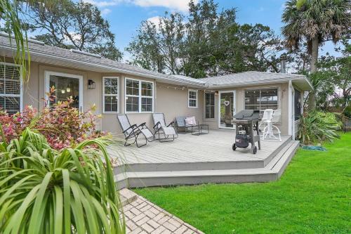 St. Augustine House | Onyx House King Size Beds Bikes Games Wine