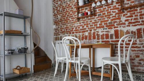 Old Lille House | OPARADI "L'atypique" MAISON HISTORIQUE à Lille, un séjour atypique dans un cadre d'antan