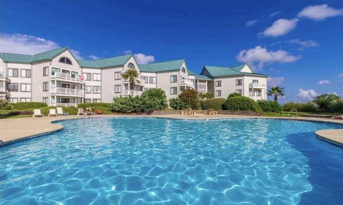 Fort Morgan Condo | Open & Airy Gulf Front Condo