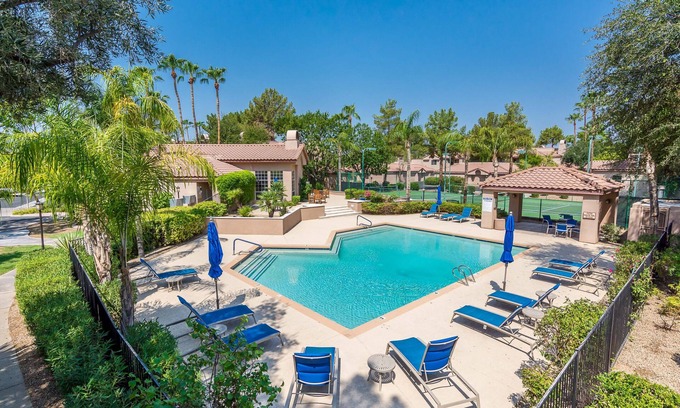 Central Scottsdale Condo | Open, bright and spacious condo near the heart of Scottsdale! Amazing!