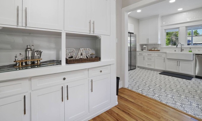 Lodi House | Open concept 2 bedroom steps from downtown Lodi