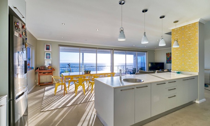Simon's Town Villa | Open Plan Family-friendly, walking distance to beach, With Pool.