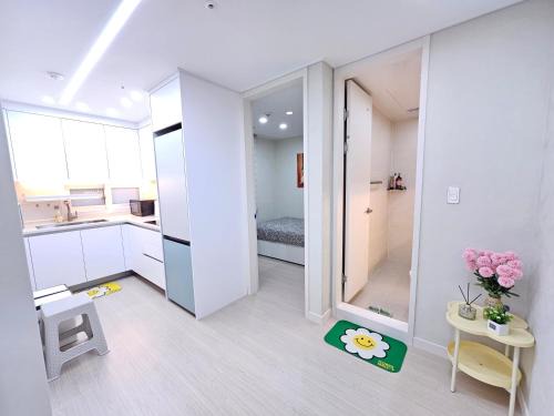 Hwagok-dong Apartment | #open special price #double-station area comfortable 2-room