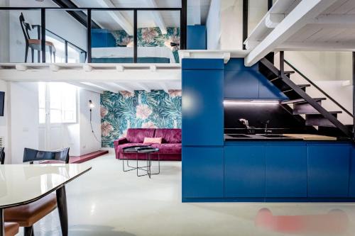 Historic Castle District Apartment | Open Suite Cobalto