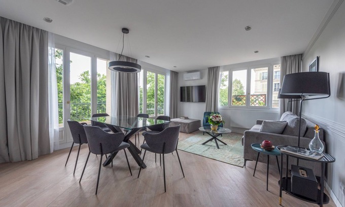 Bercy Apartment | Opera, 2bed/2bath, sleeps 6