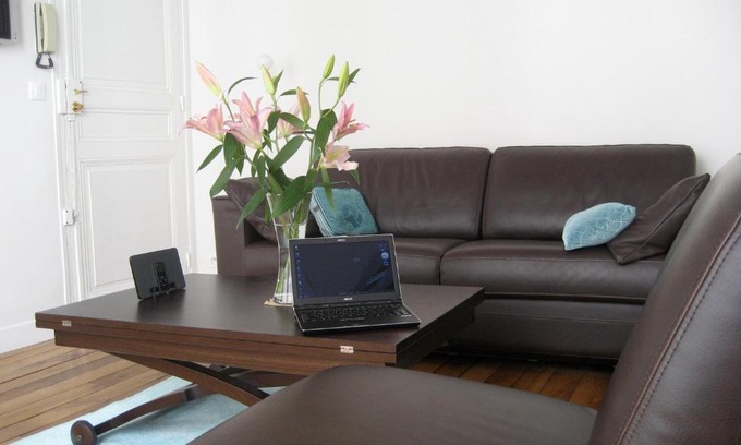 Gaillon Apartment | Opera Apartment