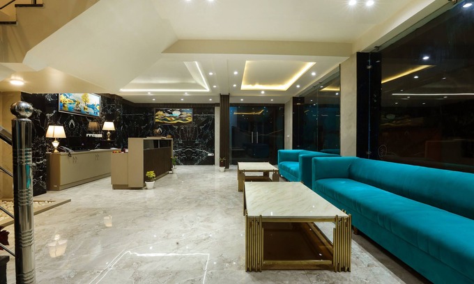 Mahipalpur Extension Hotel | OPO Hotel Dior