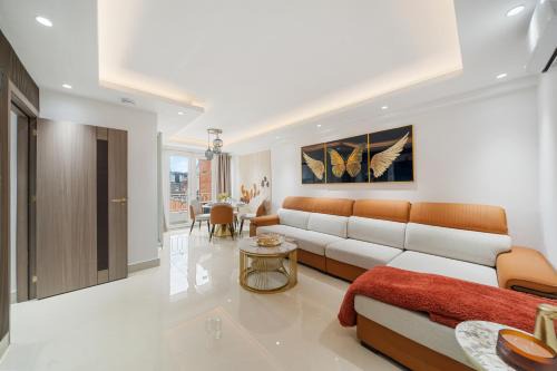 Mayfair Apartment | Opulent 2-Bedroom Residence in the Heart of Mayfair H4