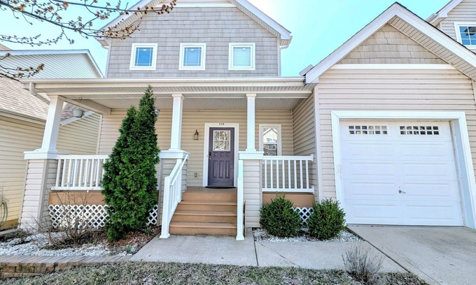 St. Charles House | Opulent 3-Bedroom Home w/Garage- Monthly Stays Only