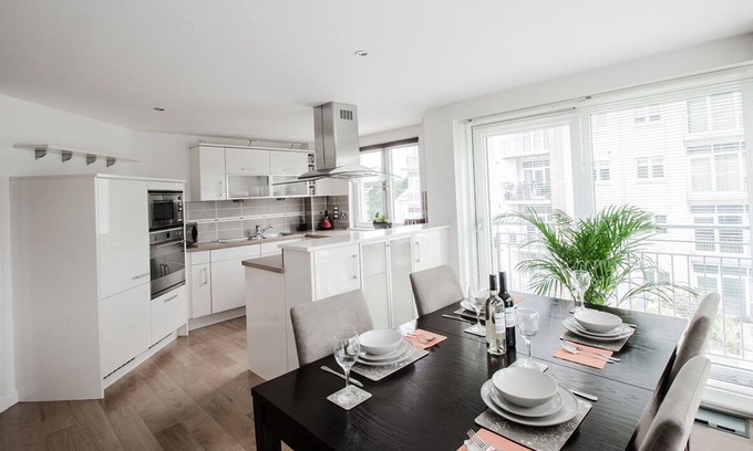 Central Aberdeen Apartment | Orange Apartments-Kepplestone