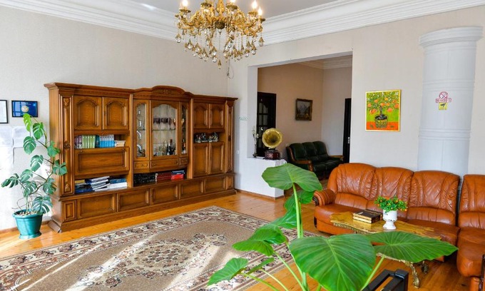Kutaisi House | Orange Guesthouse