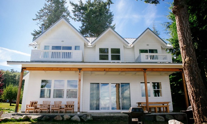 Olga House | Orcas Island, Peapod Cottages with Barn #290B
