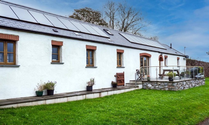 Tenby Cottage | Orchard Cottage - Barn Conversion - Beavers Hill