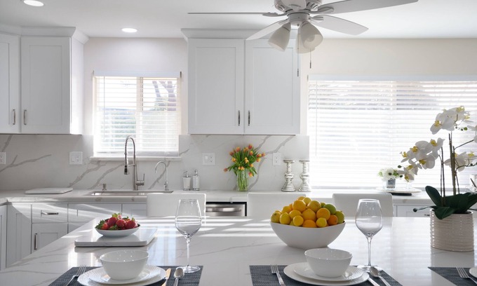 Nipomo House | Orchard Oasis: 20 min to Oceano/Pismo Beach, BBQ, Pool Table, King-sized beds