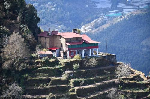 Mukteshwar Cabin | Orchard Oasis Homestay