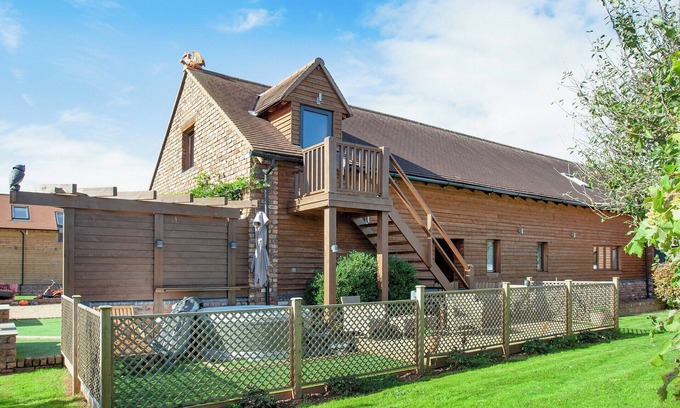 Bilbrook Cottage | Orchard View-UK40871