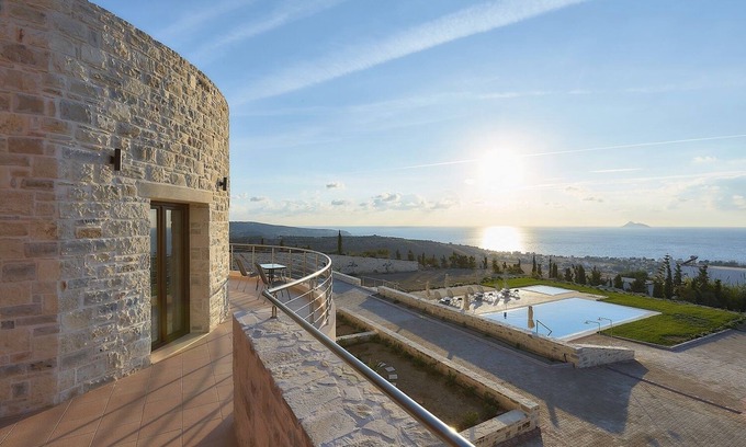 Kamilari Apartment | Orelia Cretan Deluxe Apartments - Modern & Cozy 2
