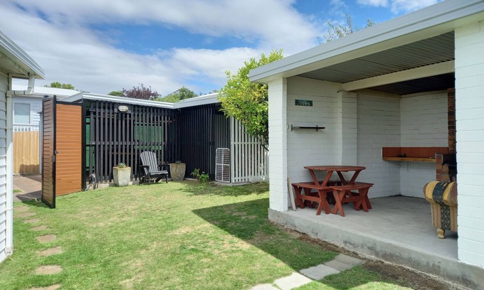 Orford House | Orford Escape, come and Relax! Quality beds and block knives are kept sharp!