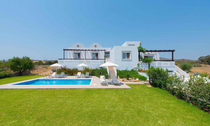 Gennadi Villa | Orianna Sea View Villa
