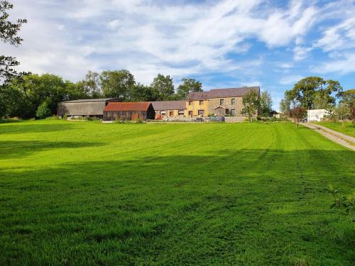 Narberth Apartment | Orielton Fach Farm - Cosy rural lodge in beautiful surroundings