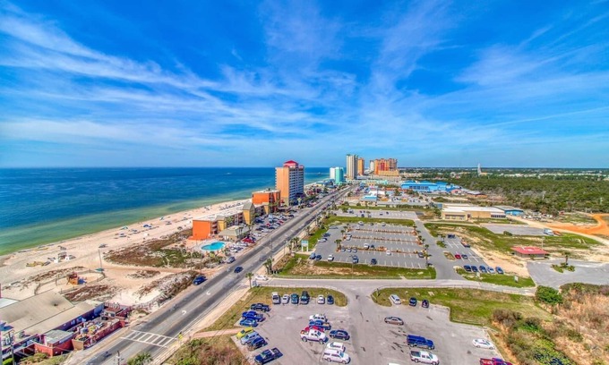 Panama City Beach Condo | Origin 1309: Gulf + Sunset Views + Ice Maker! Free Fun!