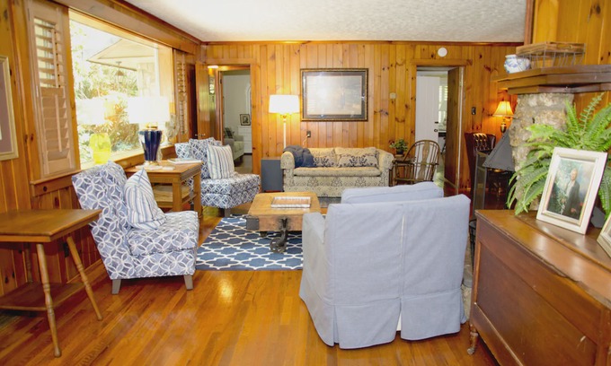 Black Mountain House | Original Home of Billy and Ruth Graham; Montreat, NC; Sleeps 10