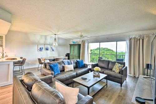 Ormond-by-the-Sea Apartment | Ormond Beach Condo with Balcony and Pool Access!