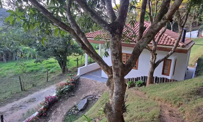 Monteiro Lobato Cottage | Orobó Kaá - between the forest and country life