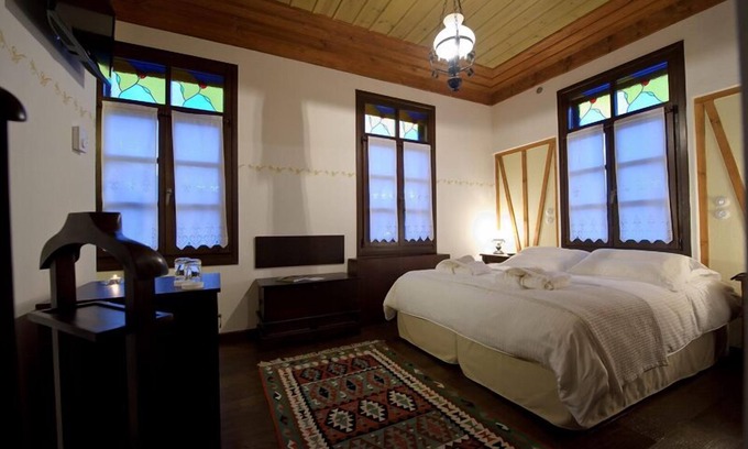 Kastoria Hotel | Orologopoulos Mansion
