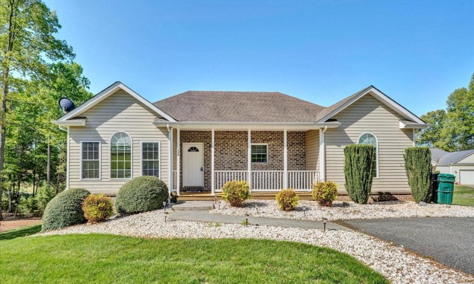 Huddleston House | Orr at Waterways
