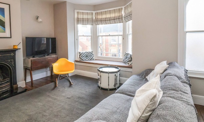 Southwold Cottage | OSPREY, pet friendly, luxury holiday cottage in Southwold