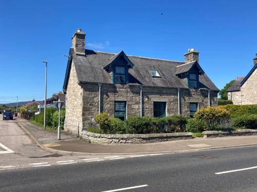 Brora House | Otago Cottage, Brora