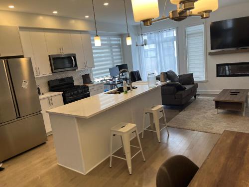 Ottawa Division House | Ottawa airport guesthouse