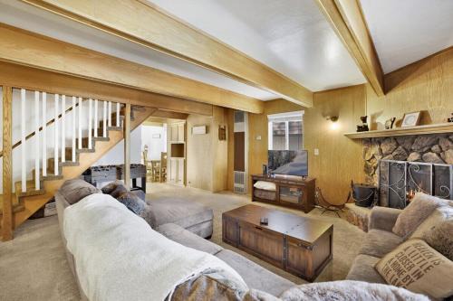 Big Bear Lake House | Our Cabin in the Woods by Big Bear Vacations