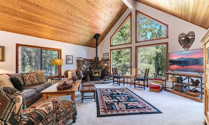 Truckee House | OUR GUESTS LOVE THIS HOUSE! The Copenhagen Haus Has The Perfect Floorplan.