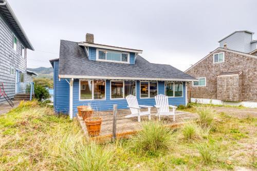 Rockaway Beach House | Our Happy Place